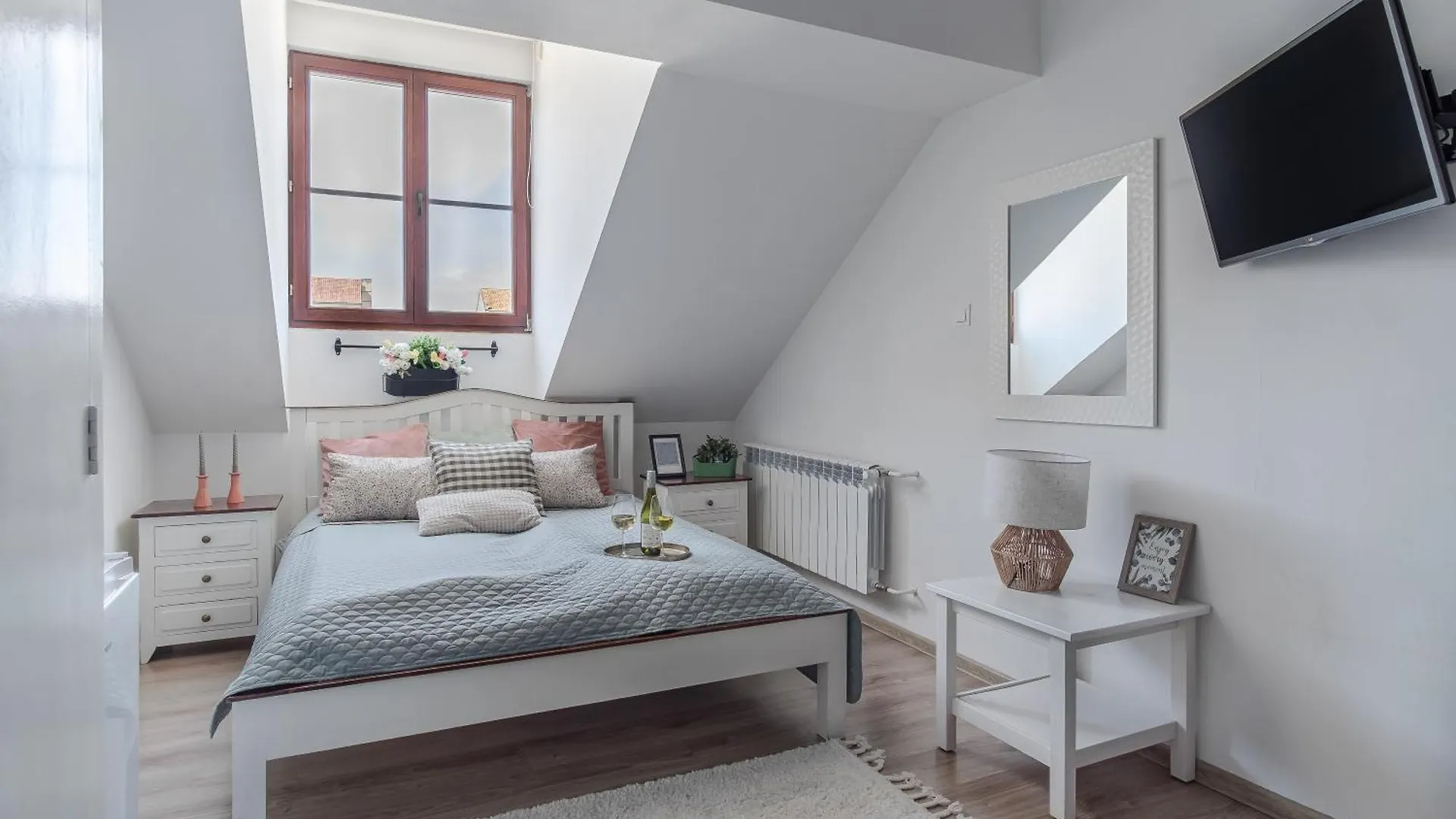 Old Town Home Варшава Апартаменты